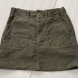 American Eagle Army Green Corduroy Skirt size Medium